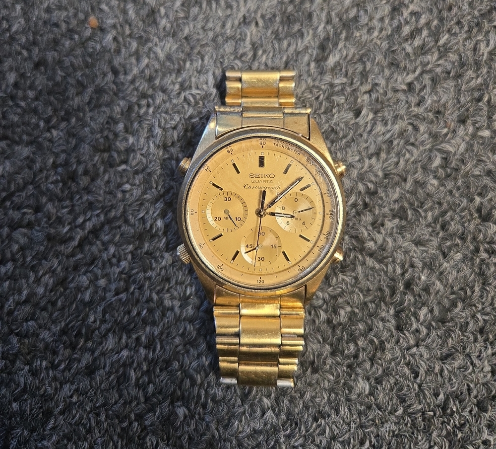 Seiko Gold Tone Men's Chronograph Watch James Bond Watch